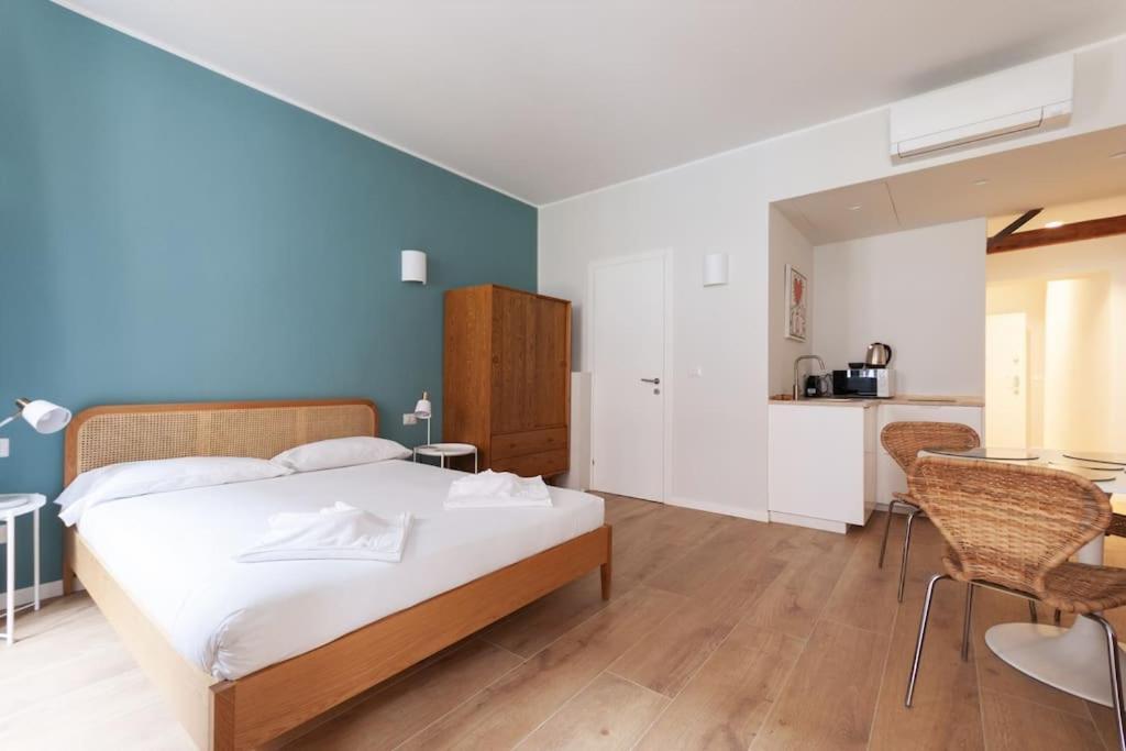 Youhosty - Ticinese 1 * Mailand